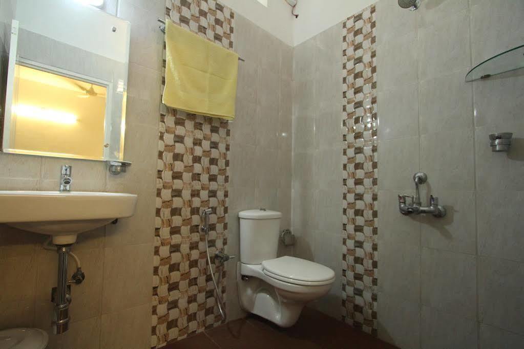 Aaron'S Homestay Kochi Exterior foto