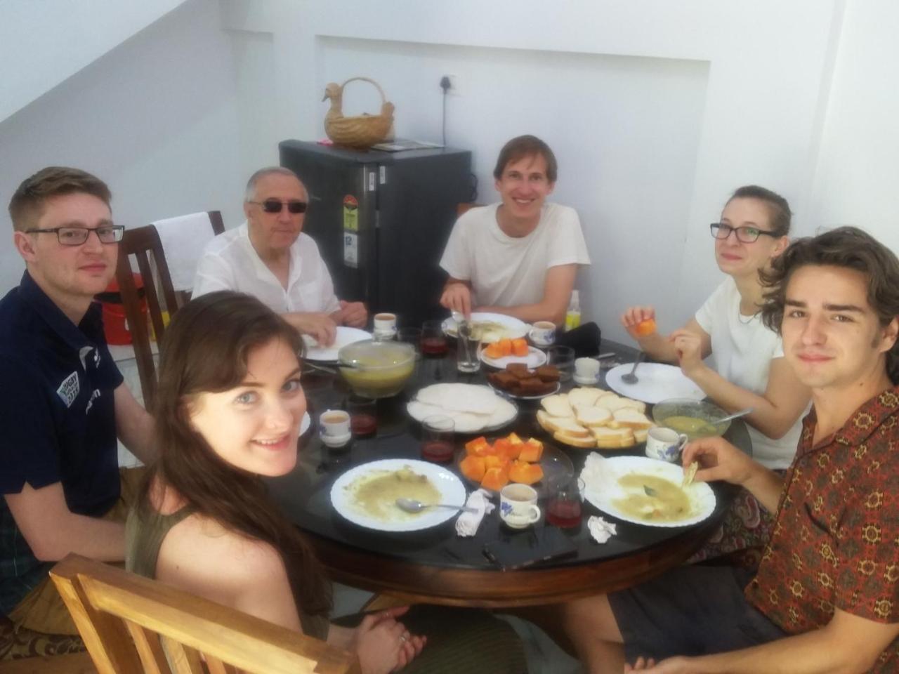 Aaron'S Homestay Kochi Exterior foto