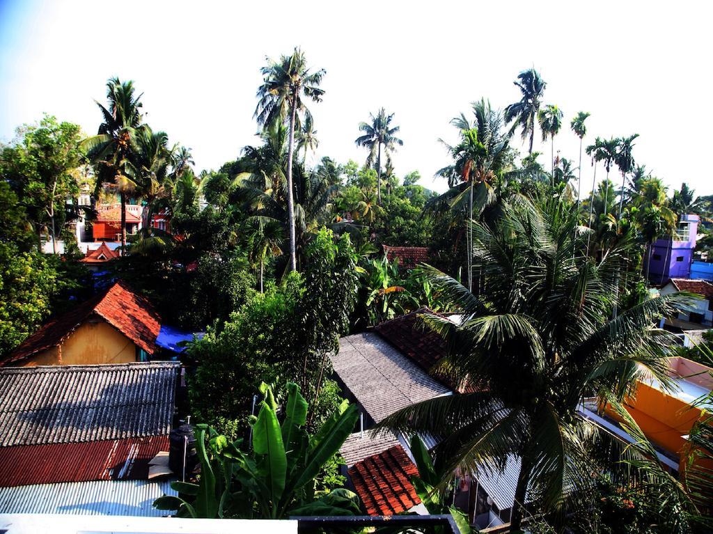 Aaron'S Homestay Kochi Exterior foto